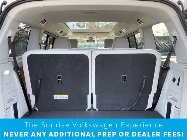 New 2025 Volkswagen ID. Buzz 1st Edition image 34