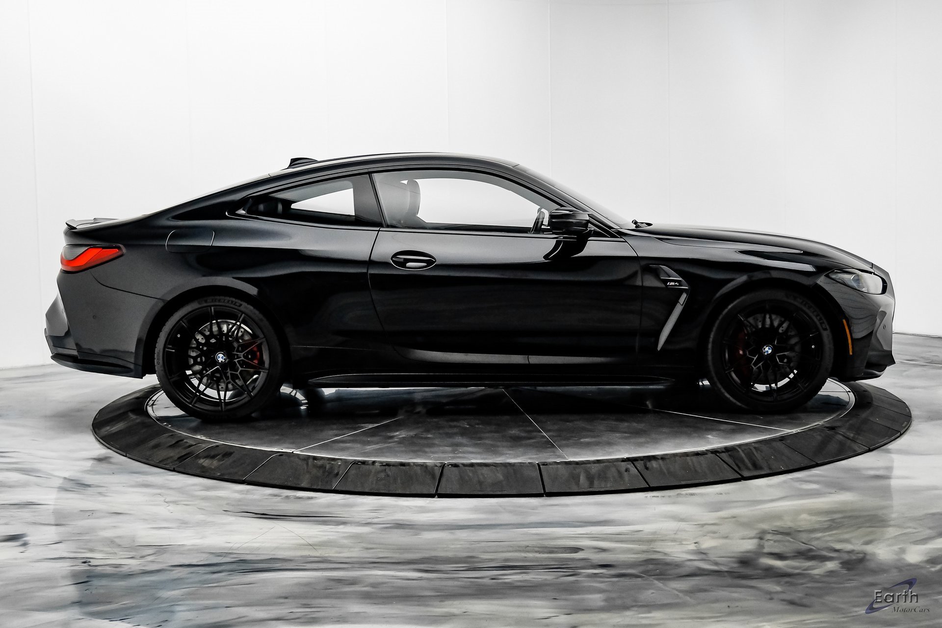 Used 2021 BMW M4 Coupe w/ Executive Package image 15