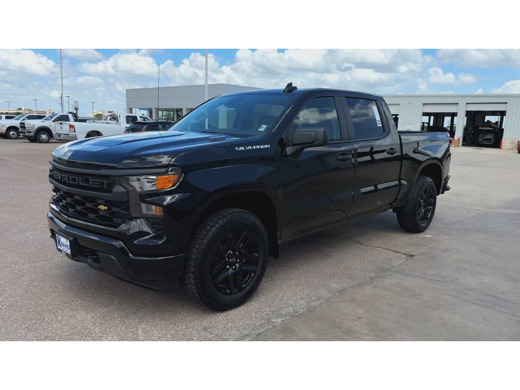 New 2026 Chevrolet Silverado 1500 Custom w/ Turbomax Blackout Package AWD/4WD image 4