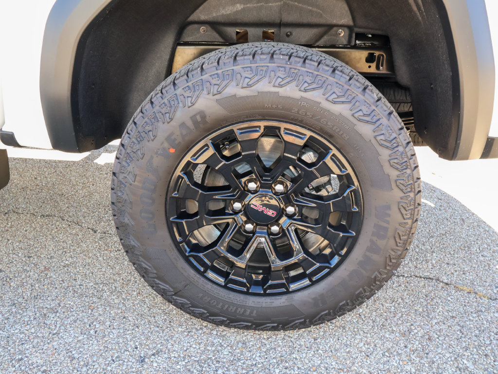 New 2026 GMC Canyon Elevation w/ Convenience Package AWD/4WD image 32
