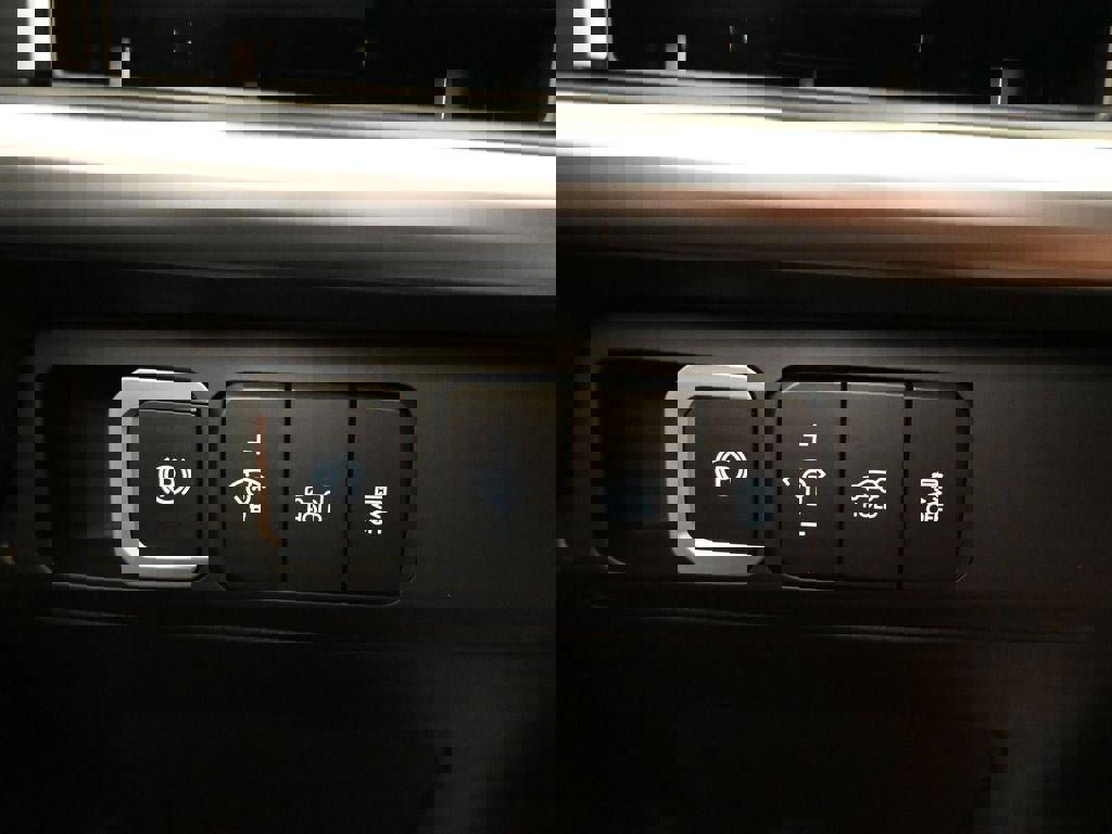 New 2026 Hyundai Santa Fe SEL image 18