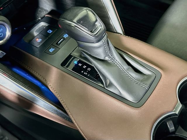 Certified 2022 Toyota Venza Limited w/ Advanced Technology Package AWD/4WD image 19