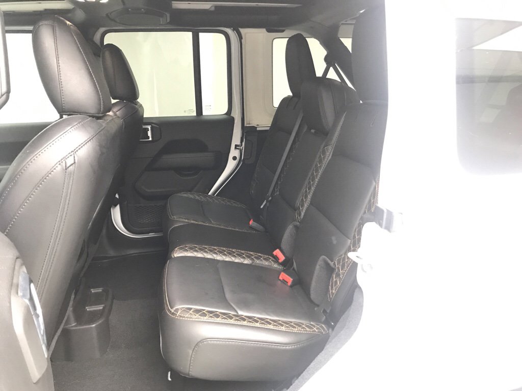Used 2022 Jeep Wrangler Unlimited Sahara image 19