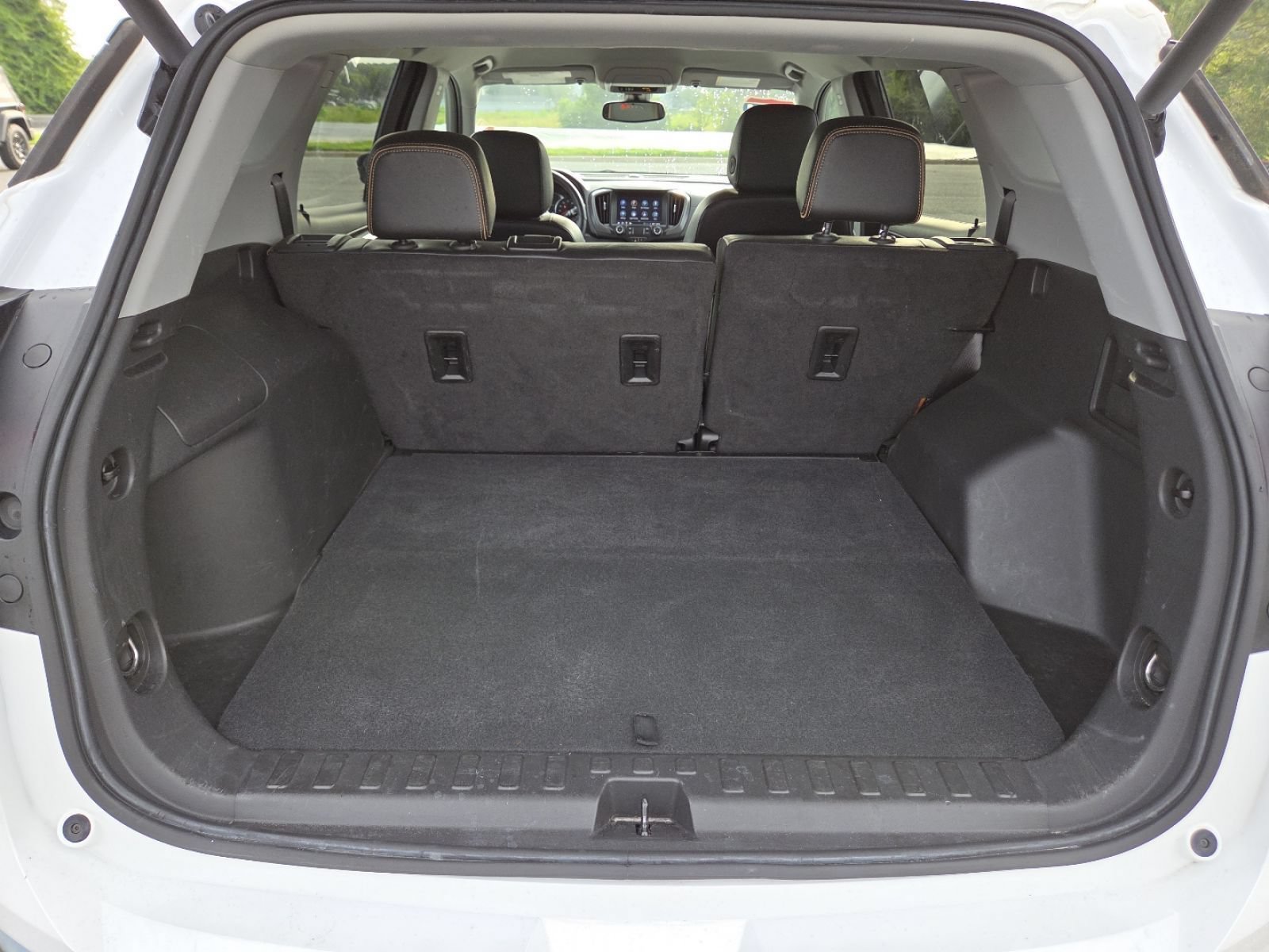Used 2024 GMC Terrain AT4 AWD/4WD image 19