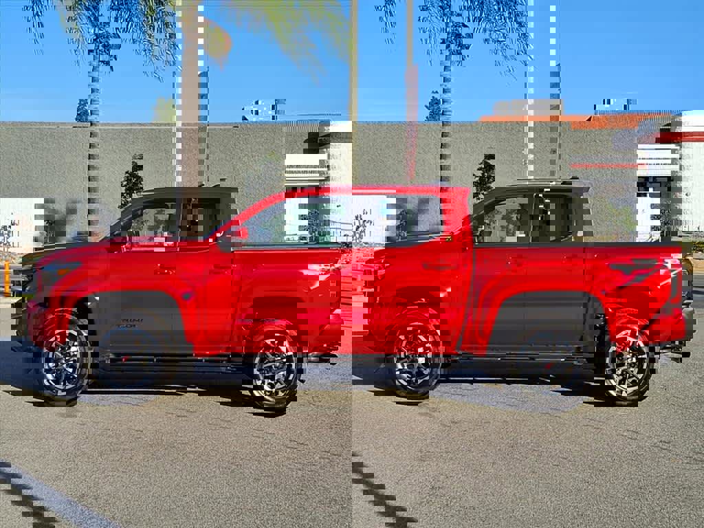 Used 2025 Toyota Tacoma TRD Sport image 3