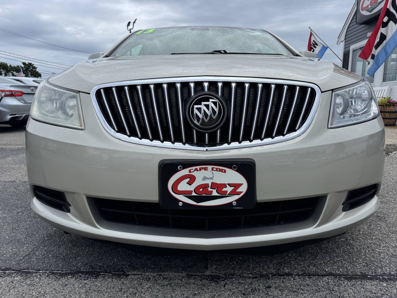 Used 2013 Buick LaCrosse FWD image 2