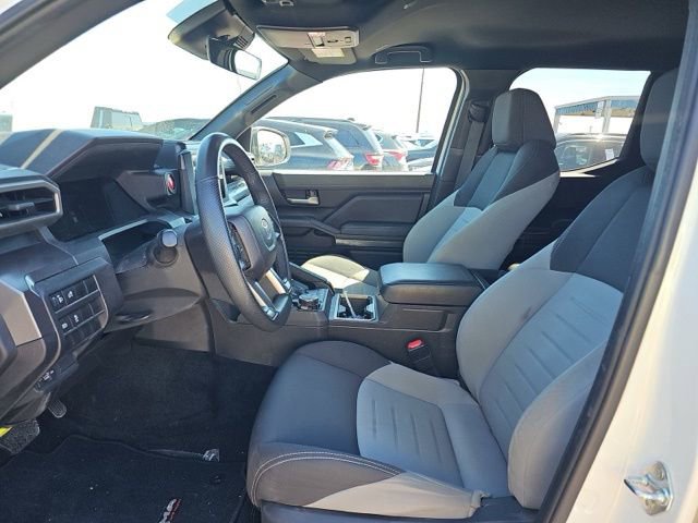 Used 2025 Toyota Tacoma TRD Off-Road image 9