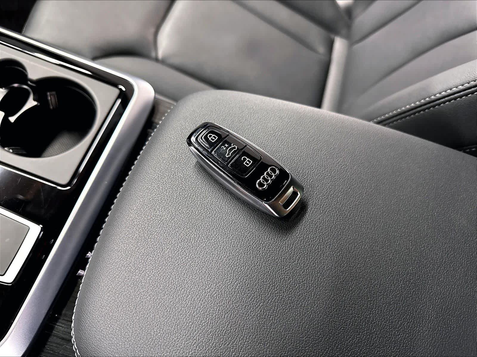 Certified 2026 Audi Q7 2.0T Premium AWD/4WD image 12