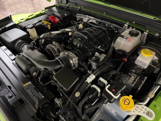 Used 2025 Jeep Wrangler Unlimited Rubicon w/ Convenience Group AWD/4WD image 44