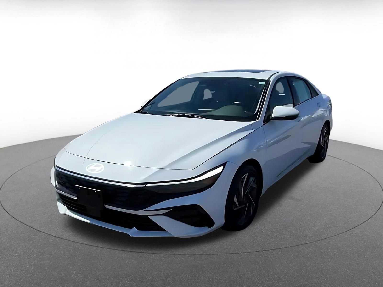 Used 2025 Hyundai Elantra Limited FWD image 7