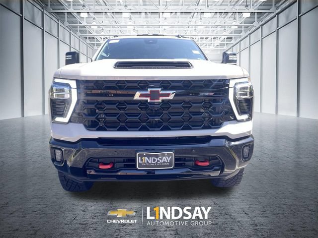 New 2026 Chevrolet Silverado 2500 ZR2 AWD/4WD image 3