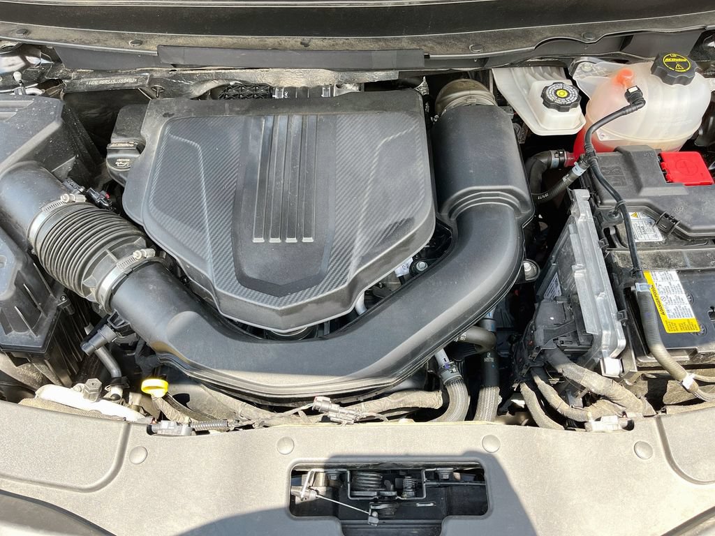 Used 2025 Chevrolet Traverse LT FWD image 10