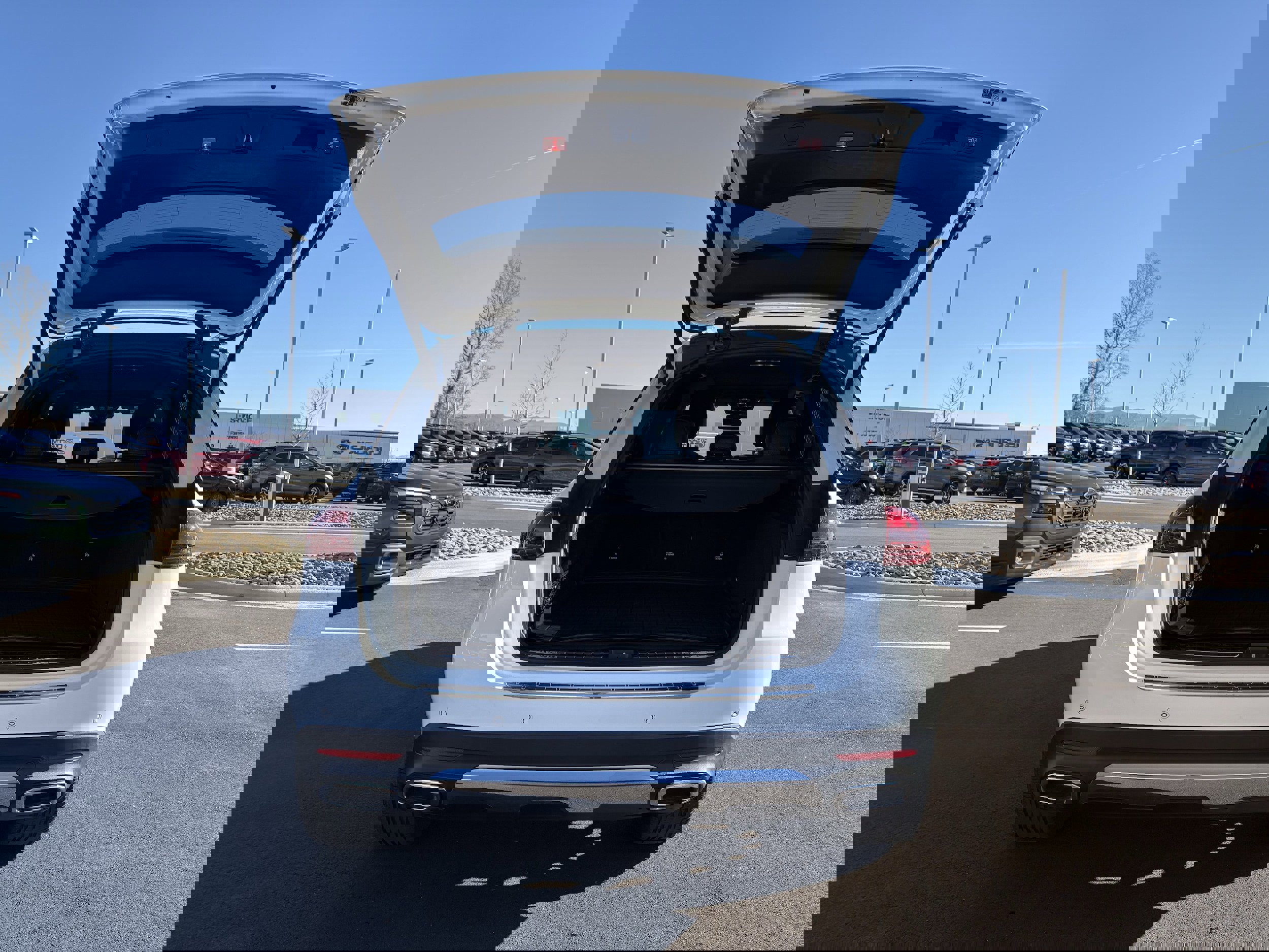 Used 2024 Mercedes-Benz GLE 350 4MATIC image 11