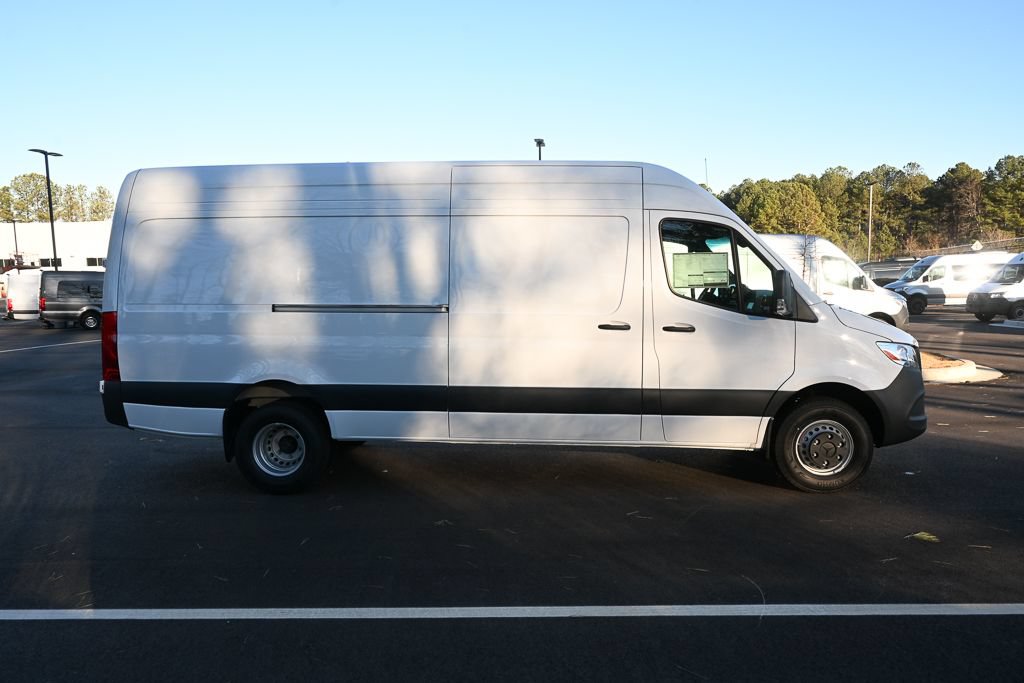 Used 2026 Mercedes-Benz Sprinter 3500 image 23