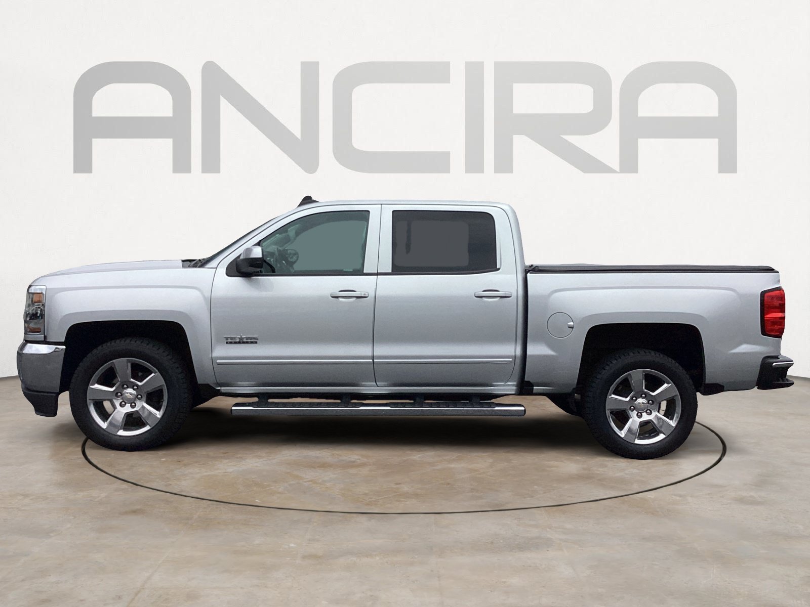 Used 2018 Chevrolet Silverado 1500 LT w/ Texas Edition RWD image 8