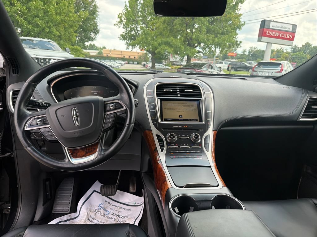 Used 2019 Lincoln Nautilus Select AWD/4WD image 15