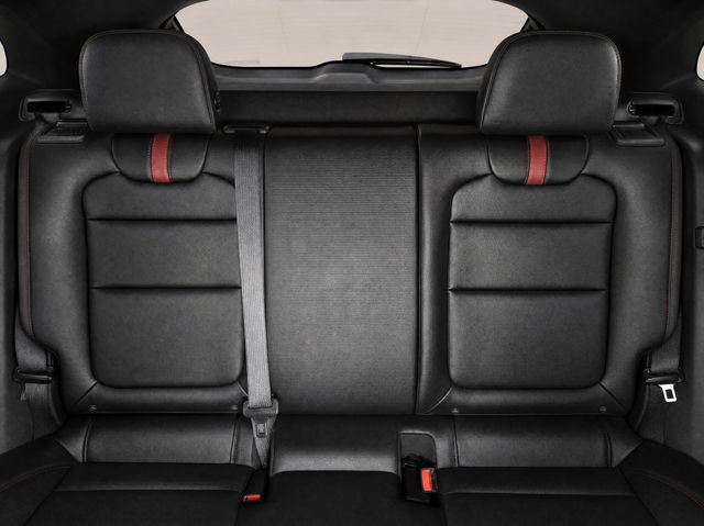 Used 2025 Chevrolet Trax RS w/ Sunroof Package FWD image 18