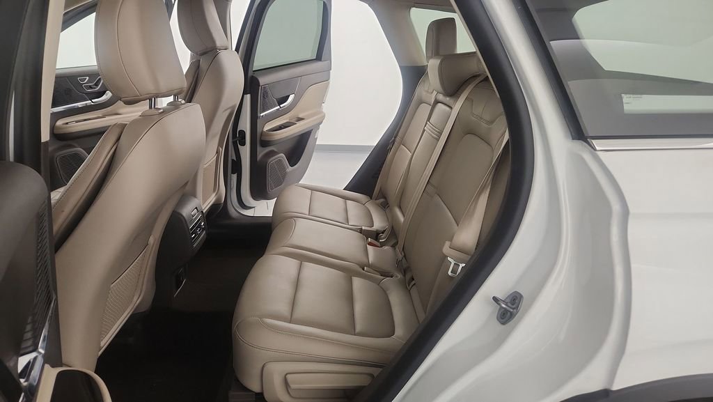 Used 2021 Lincoln Corsair AWD w/ Equipment Group 101A image 28