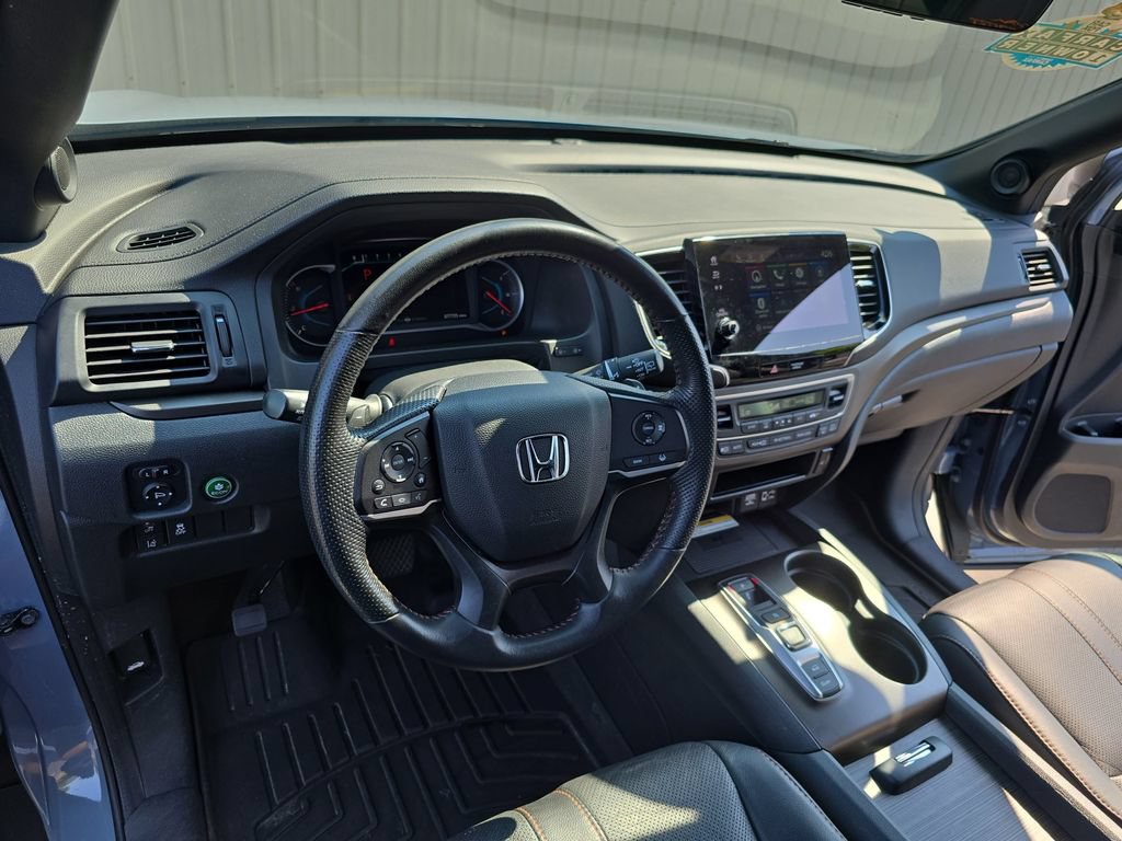 Used 2022 Honda Pilot TrailSport image 17