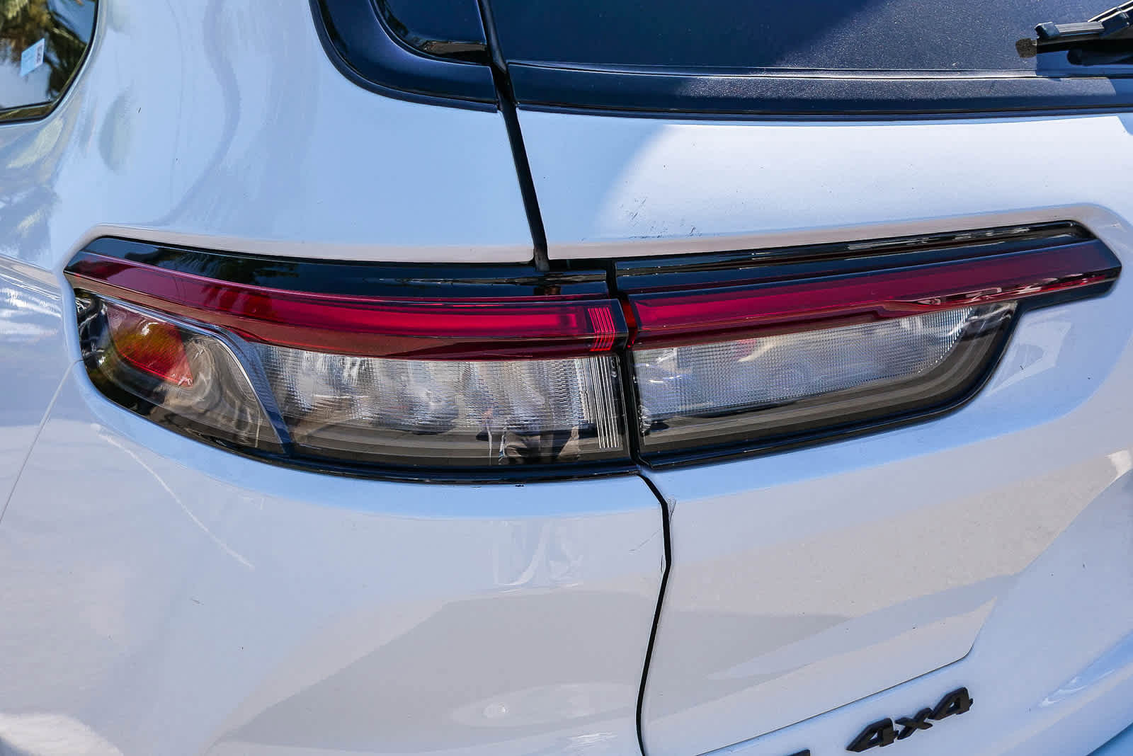 Used 2022 Jeep Grand Cherokee L Laredo image 18