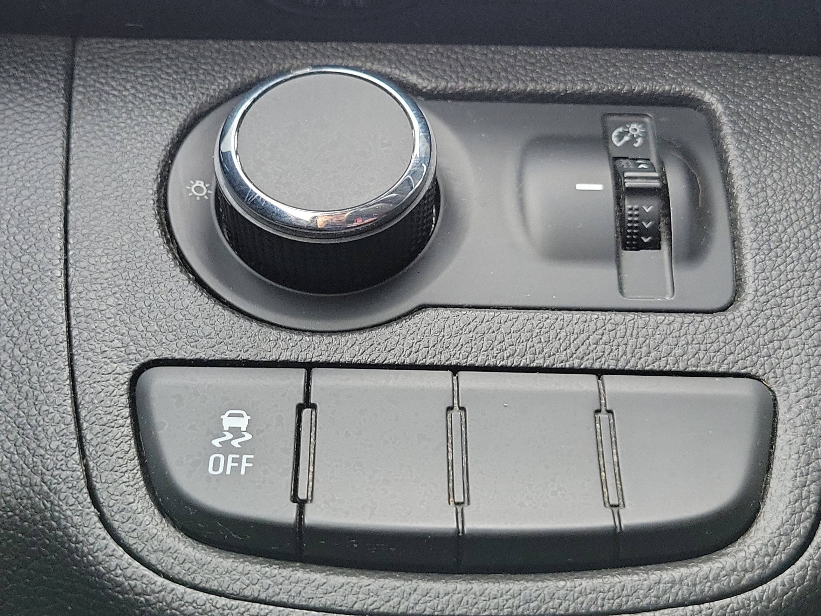 Used 2020 Chevrolet Spark LT FWD image 26