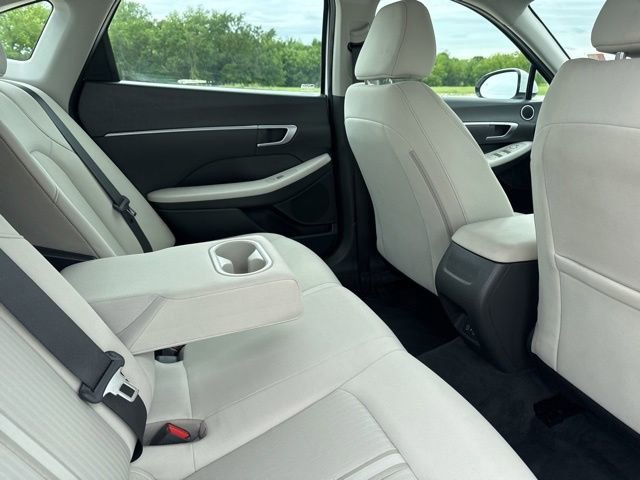 Used 2025 Hyundai Sonata SEL FWD image 15