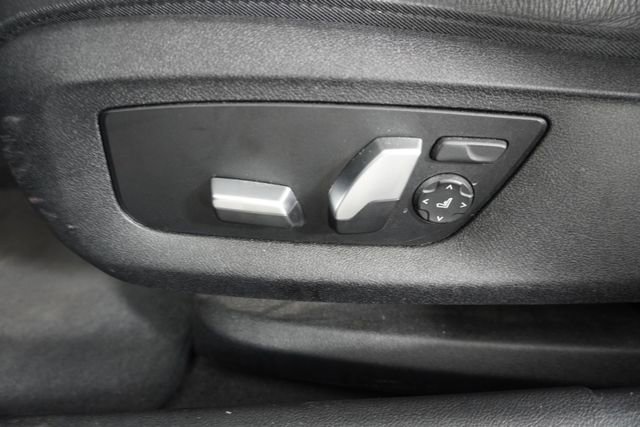 Used 2021 BMW 530i w/ Premium Package image 21