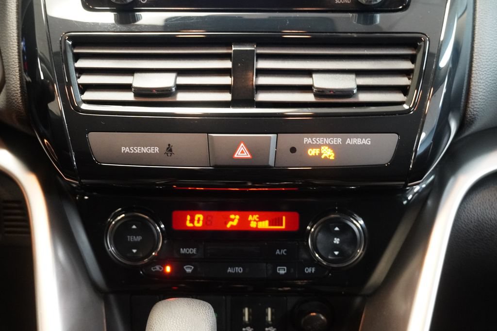 Used 2022 Mitsubishi Eclipse Cross LE AWD/4WD image 20