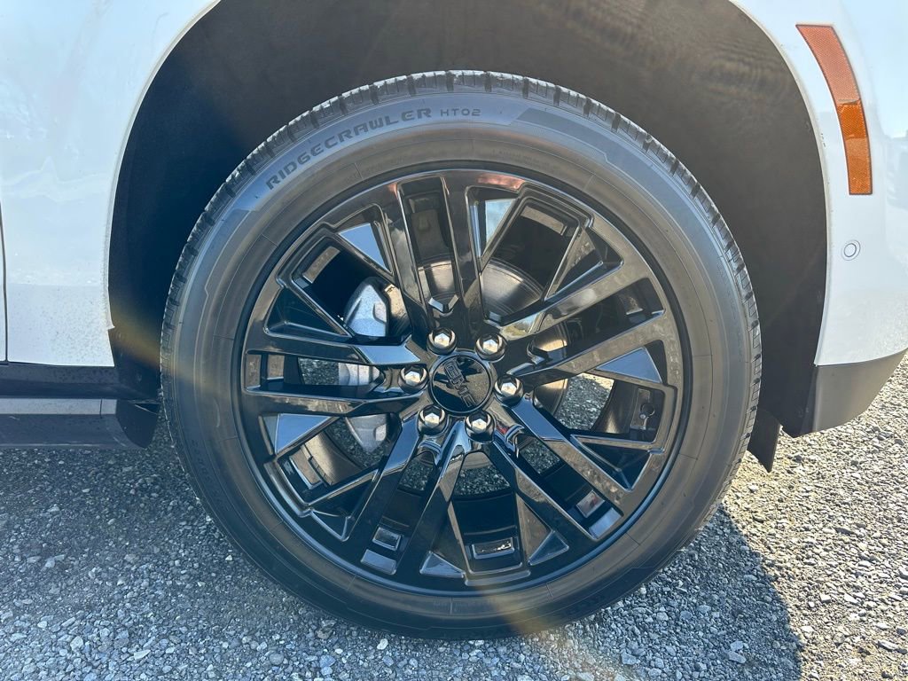 Used 2025 GMC Yukon Denali w/ Sun & Power Step Package image 27