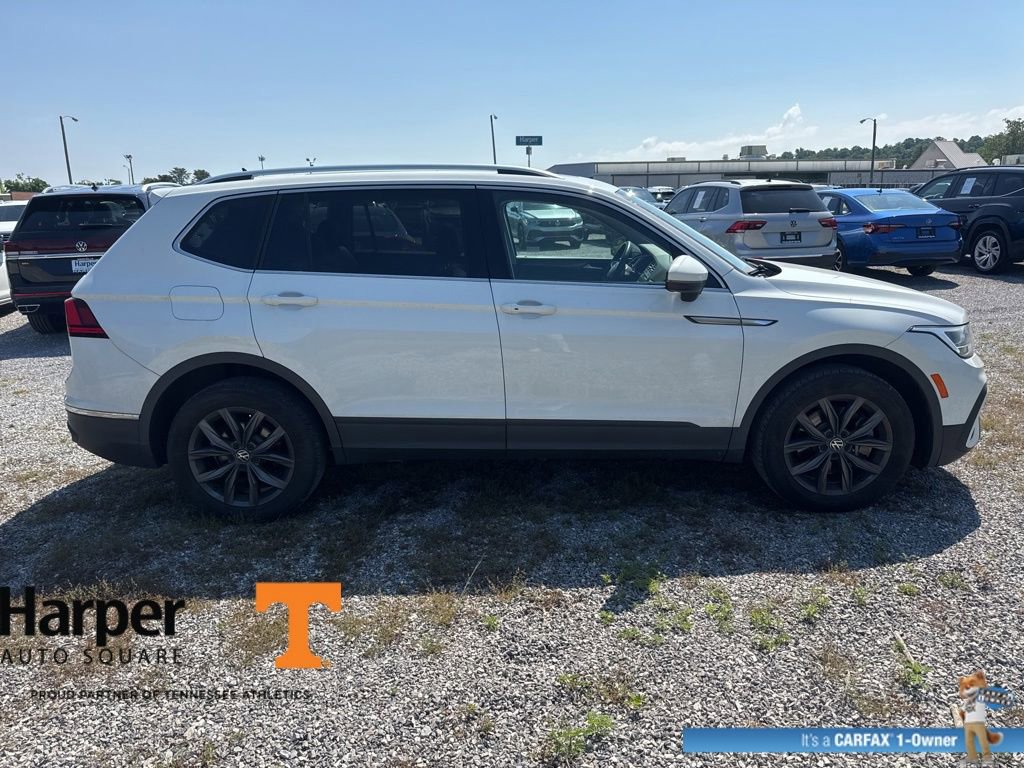 Used 2022 Volkswagen Tiguan SE w/ Panoramic Sunroof Package AWD/4WD image 6