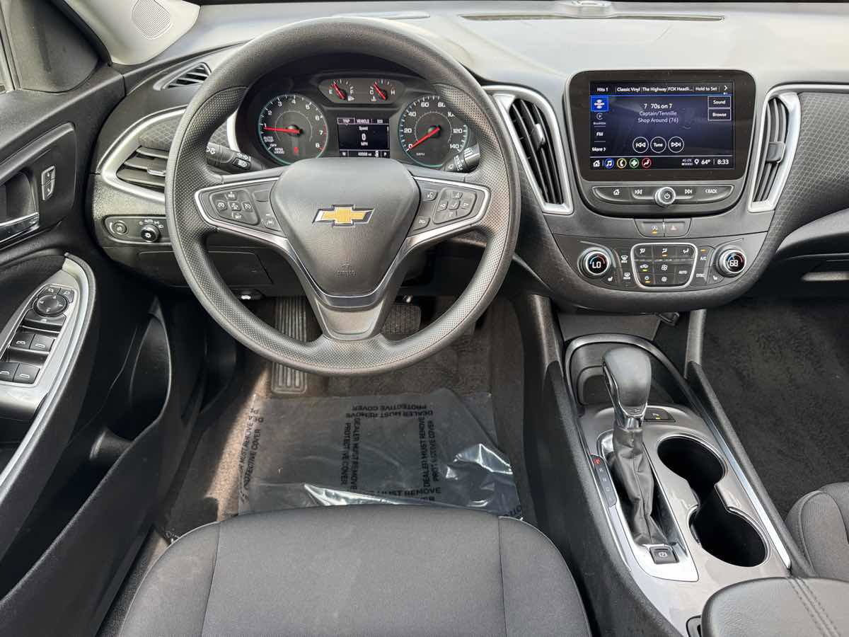 Used 2025 Chevrolet Malibu LT FWD image 21