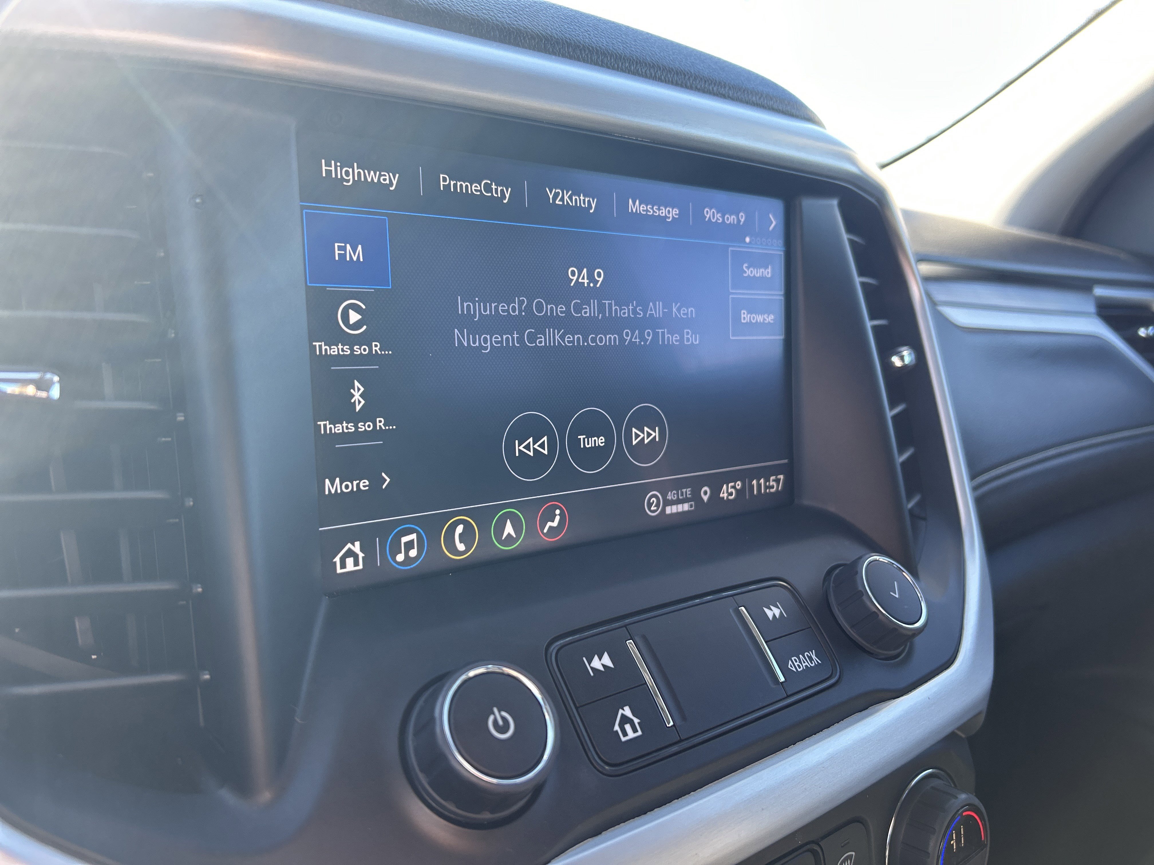 Used 2023 GMC Acadia SLT image 8