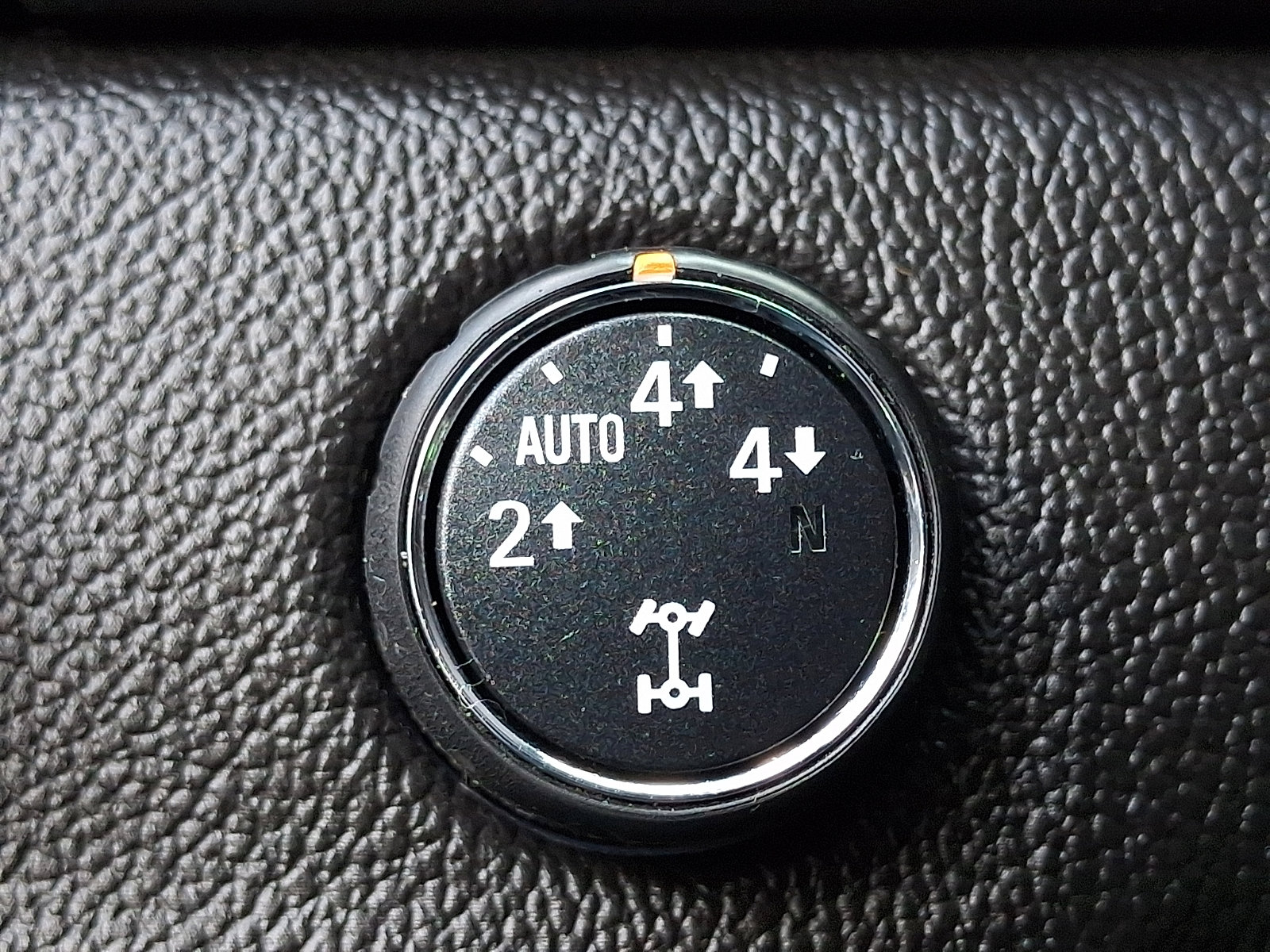 Used 2016 GMC Canyon SLE w/ SLE Convenience Package image 24