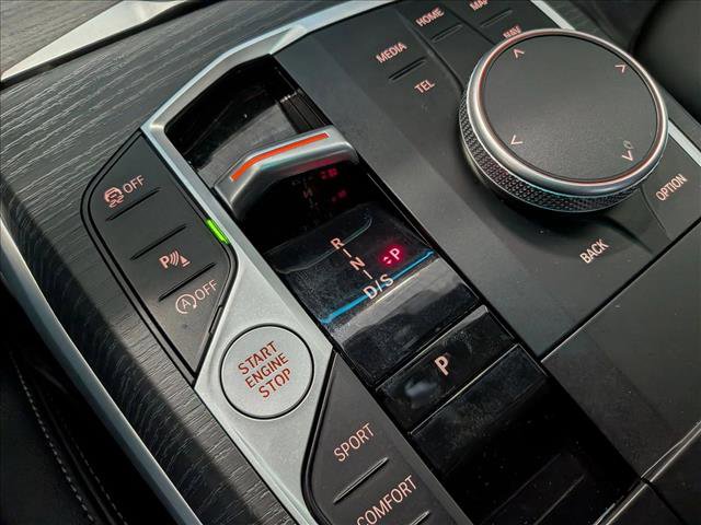 Used 2025 BMW 330i Sedan w/ Convenience Package RWD image 11