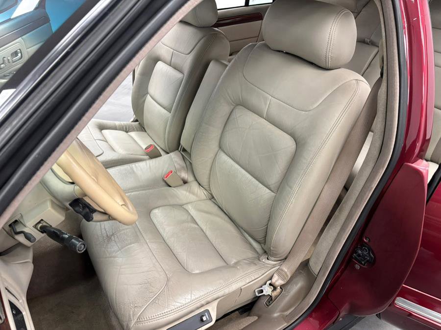 Used 1997 Cadillac De Ville Sedan w/ Comfort/Convenience Pkg image 35