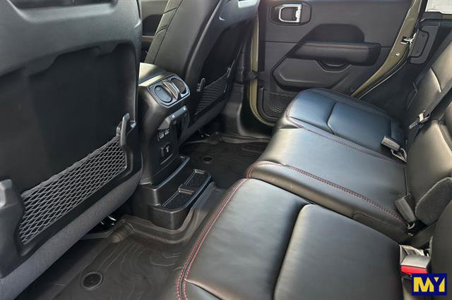 Used 2025 Jeep Wrangler Rubicon w/ Safety Group image 14