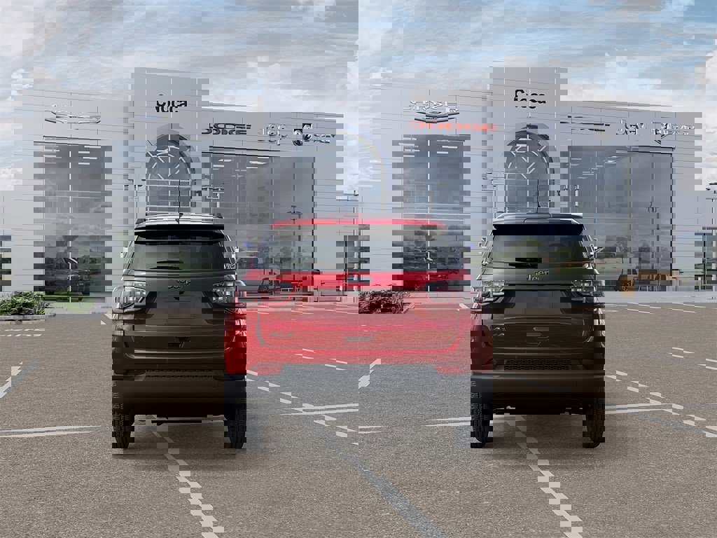 New 2026 Jeep Compass Latitude image 7