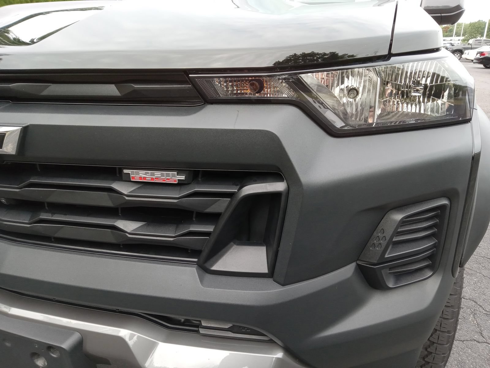 Used 2025 Chevrolet Colorado Trail Boss AWD/4WD image 7