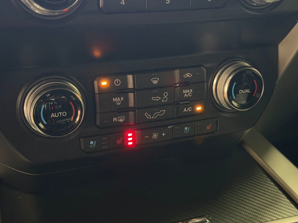 Used 2019 Ford F150 Lariat w/ Equipment Group 502A Luxury image 40