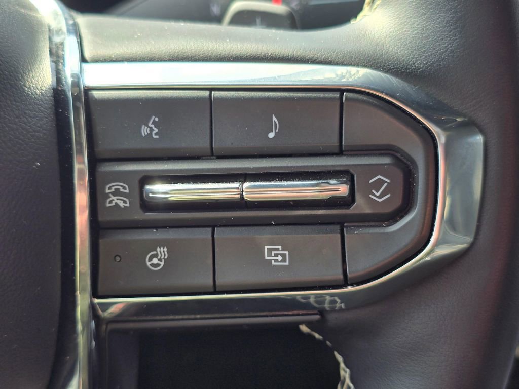 Used 2024 GMC Acadia Denali w/ Super Cruise Package image 36