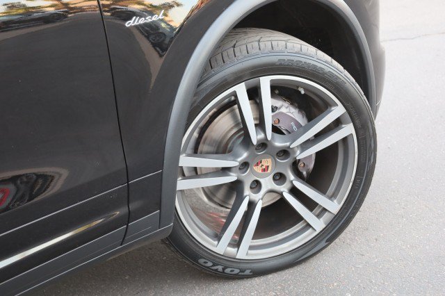 Used 2013 Porsche Cayenne Diesel AWD/4WD image 65