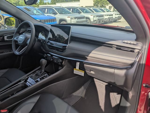 New 2026 Jeep Compass Latitude AWD/4WD image 38