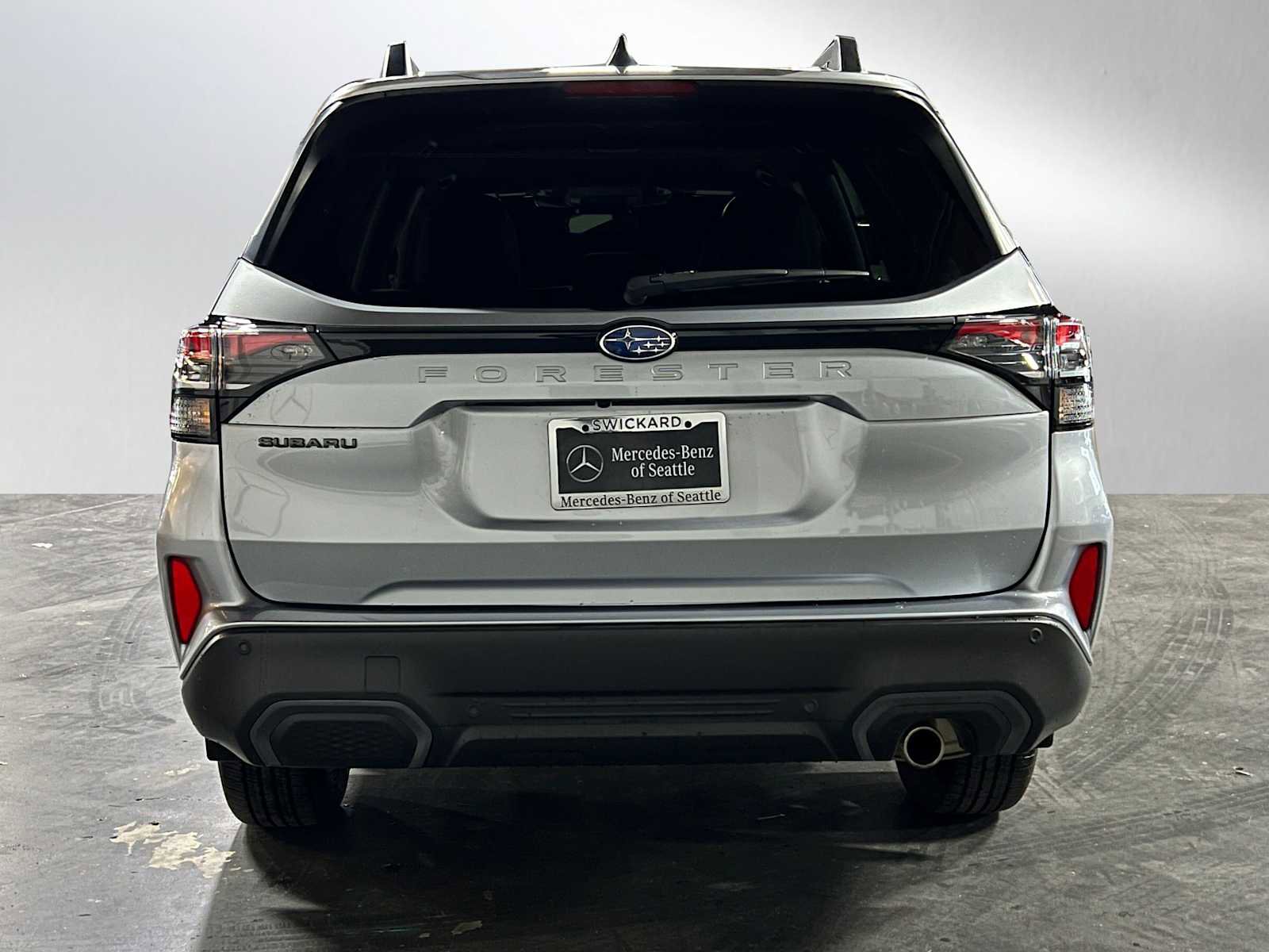 Used 2025 Subaru Forester Limited AWD/4WD image 4