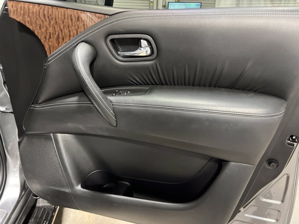 Used 2019 Nissan Armada Platinum w/ Captain's Chairs Package RWD image 11