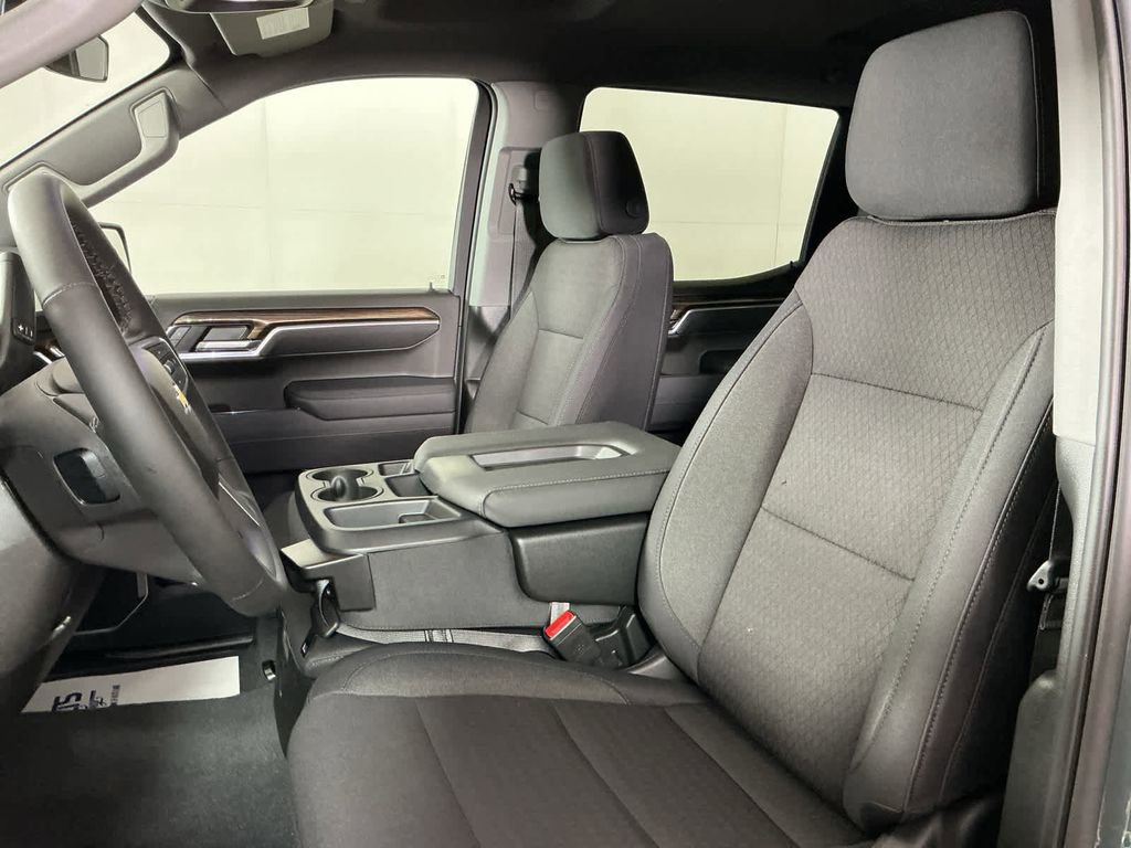 New 2026 Chevrolet Silverado 1500 LT AWD/4WD image 6