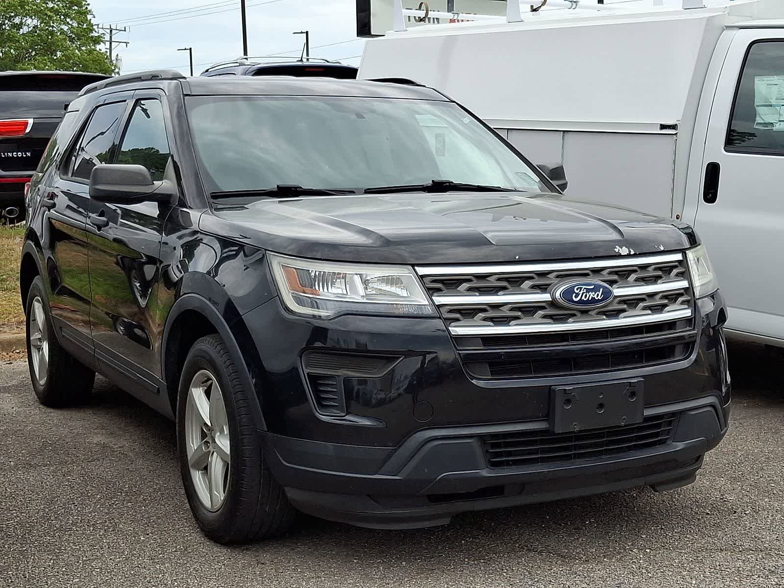 Used 2018 Ford Explorer 4WD image 2