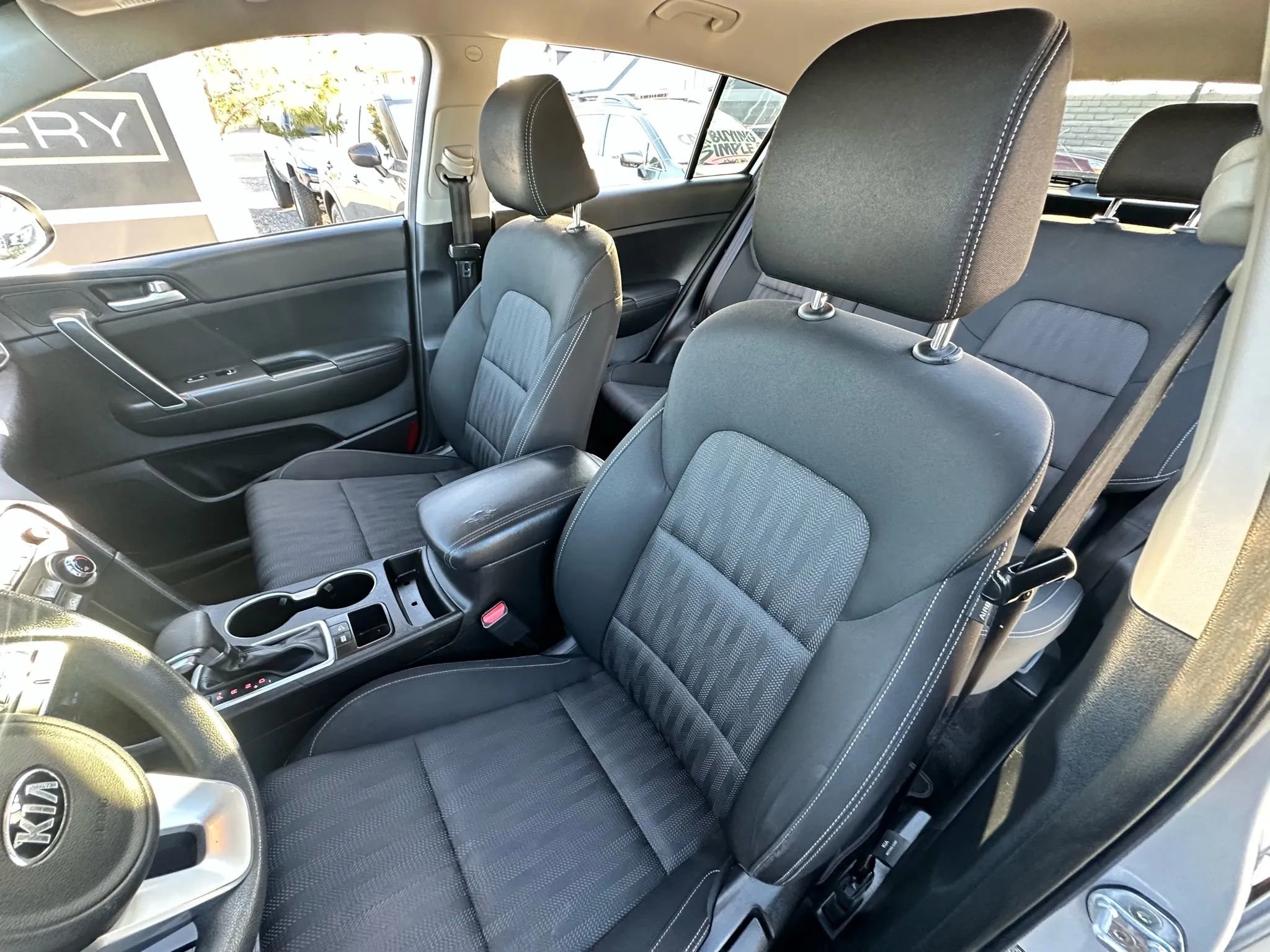 Used 2020 Kia Sportage LX image 18