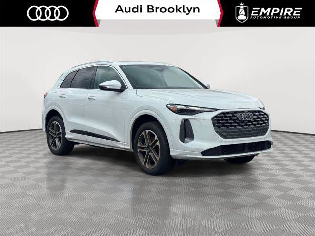 Used 2025 Audi Q5 Premium w/ Convenience Package