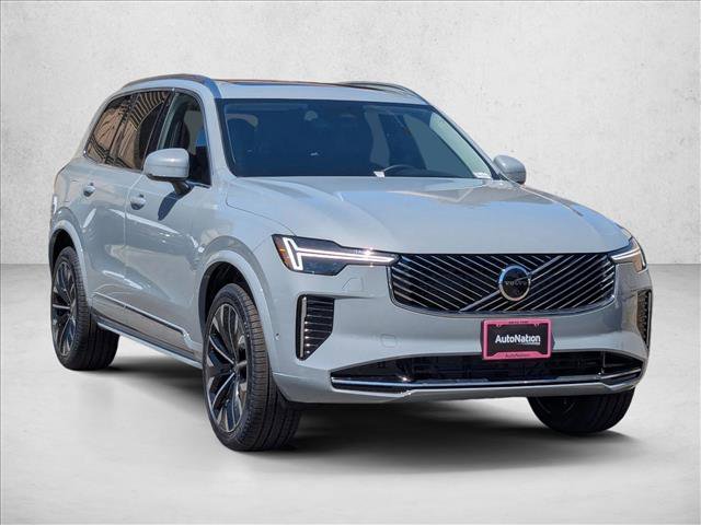 Certified 2026 Volvo XC90 B5 Plus w/ Protection Package image 3