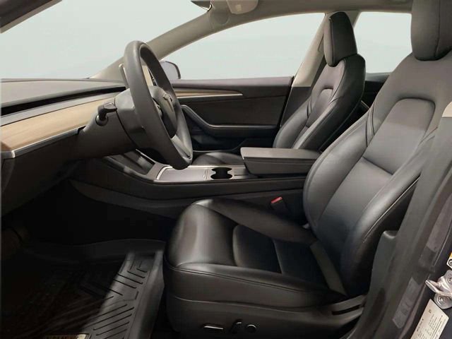 Used 2023 Tesla Model 3 Standard Range image 82